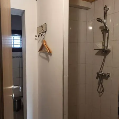 Dom wakacyjny Rare Find! Dogs Welcome Secluded Comfy House Krk Šilo