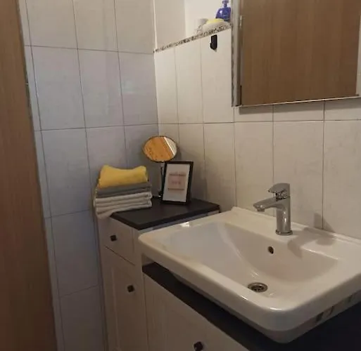 Rare Find! Dogs Welcome Secluded Comfy House Krk
