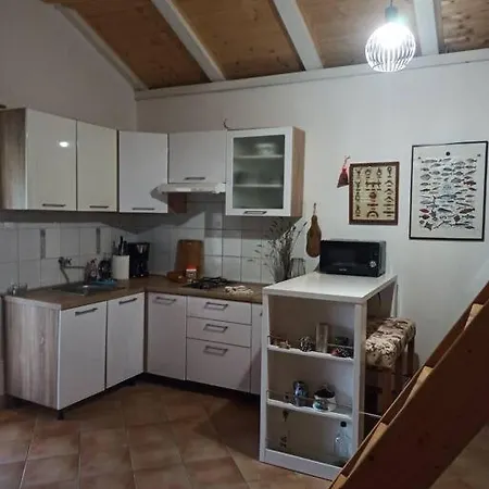別荘 Rare Find! Dogs Welcome Secluded Comfy House Krk